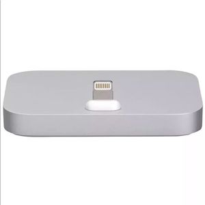 Apple Lightning Dock NWT